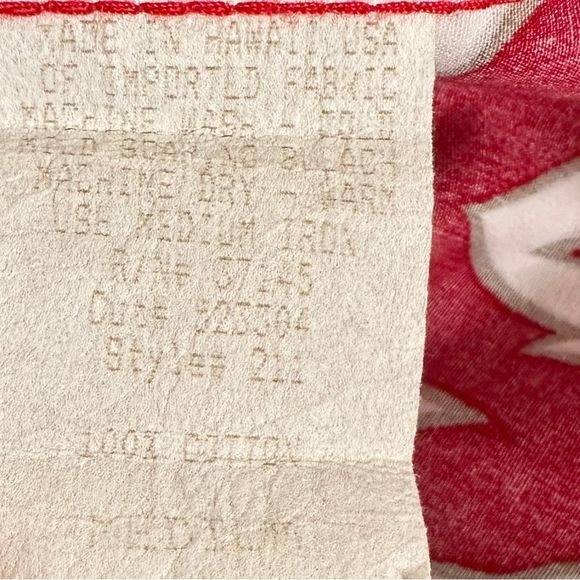 HILO HATTIE’S Classic Shirt Original Hawaiian Hibiscus Aloha Shirt Size Medium - Picture 6 of 8